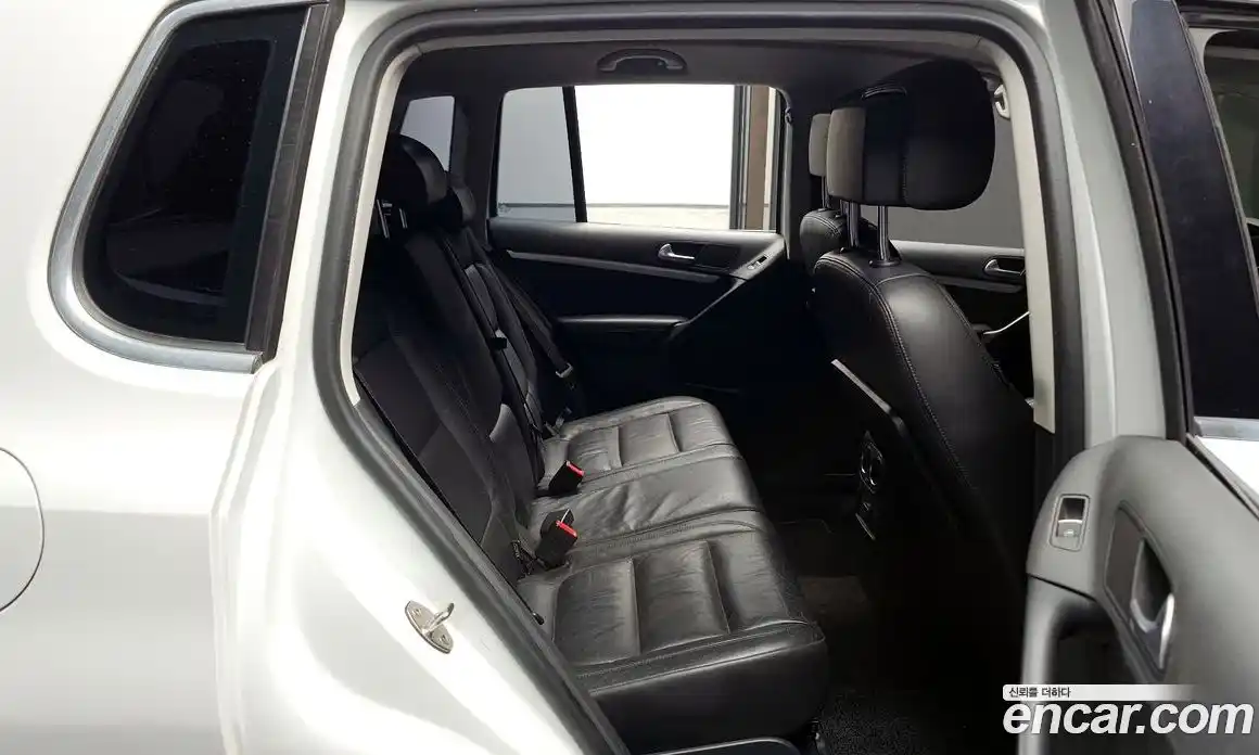 Volkswagen Tiguan 2016 2.0 гидро в Москве № 976139, фото 11
