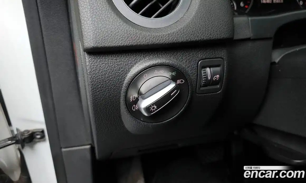 Volkswagen Tiguan 2016 2.0 гидро в Москве № 976139, фото 17