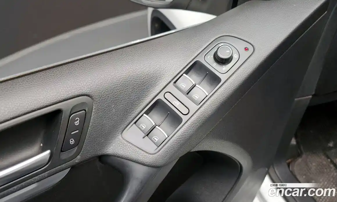 Volkswagen Tiguan 2016 2.0 гидро в Москве № 976139, фото 18