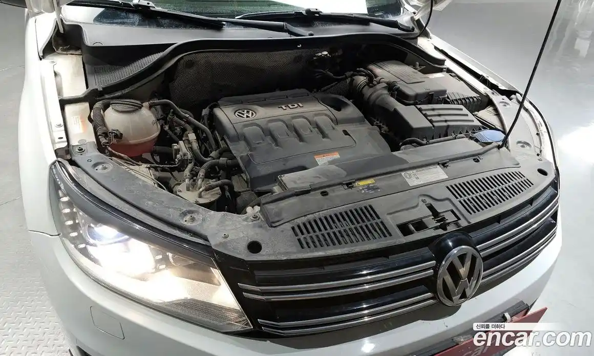 Volkswagen Tiguan 2016 2.0 гидро в Москве № 976139, фото 6