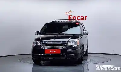 Chrysler Grand Voyager 2016 3.6 гидро в Москве № 976645, миниатюра 3