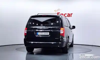 Chrysler Grand Voyager 2016 3.6 гидро в Москве № 976645, миниатюра 4