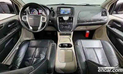 Chrysler Grand Voyager 2016 3.6 гидро в Москве № 976645, миниатюра 7