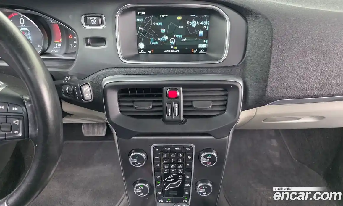 Volvo V40 2015 2.0 гидро в Москве № 1009204, фото 14