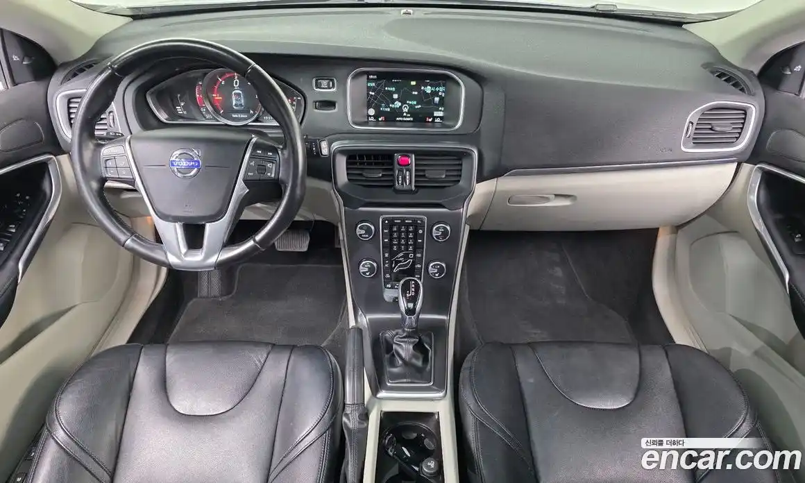 Volvo V40 2015 2.0 гидро в Москве № 1009204, фото 7