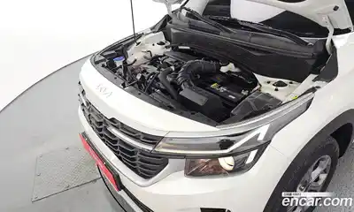 Kia Seltos 2022 1.6 Автомат в Москве № 1009368, миниатюра 6