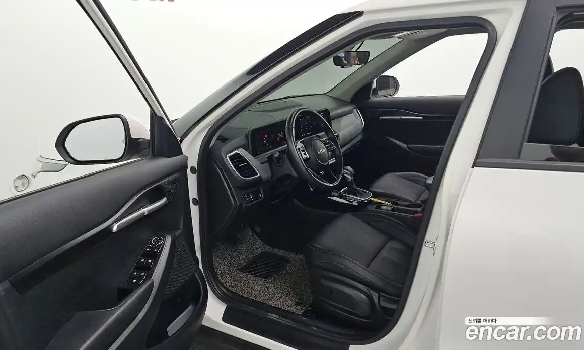 Kia Seltos 2022 1.6 Автомат в Москве № 1009368, фото 10