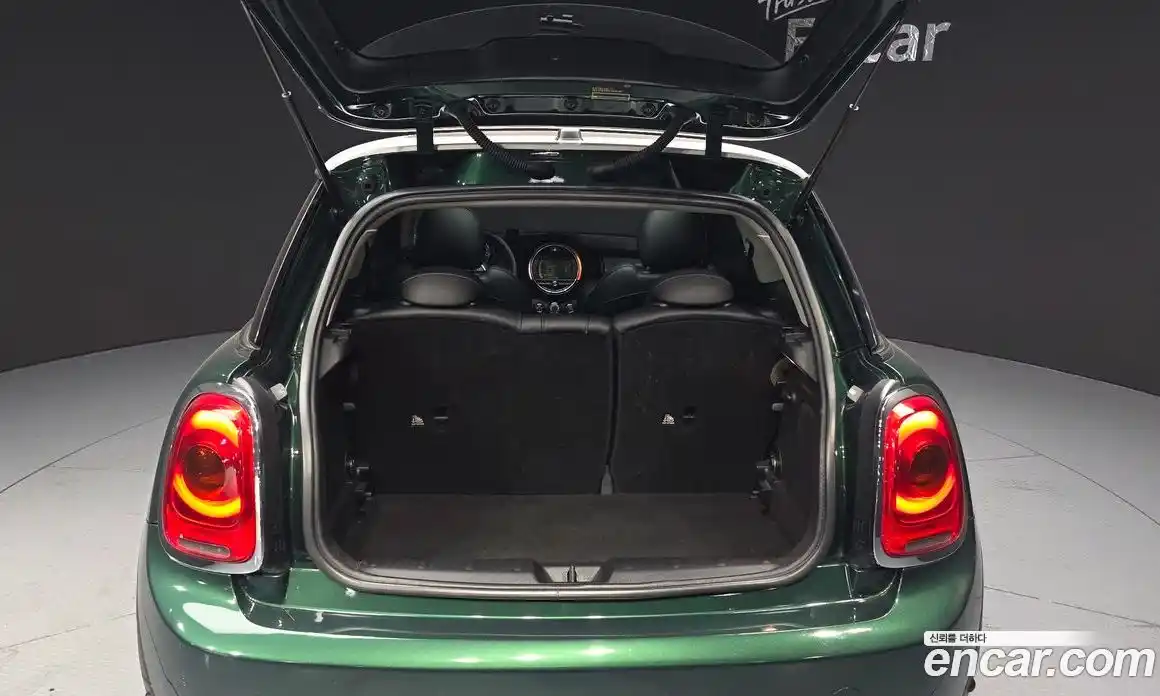 Mini Cooper 2015 1.5 гидро в Москве № 1014002, фото 20