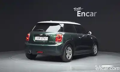 Mini Cooper 2015 1.5 гидро в Москве № 1014002, миниатюра 2