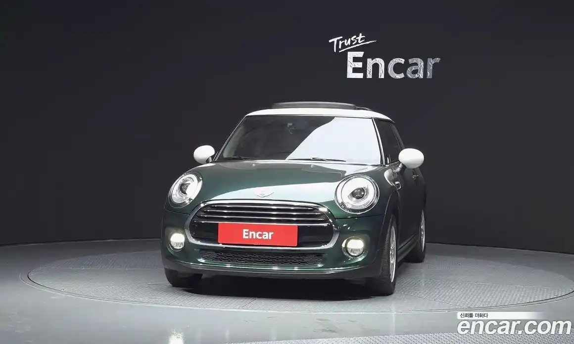 Mini Cooper 2015 1.5 гидро в Москве № 1014002, фото 3