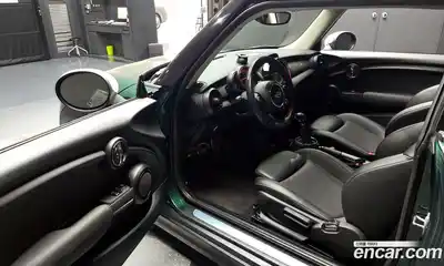 Mini Cooper 2015 1.5 гидро в Москве № 1014002, миниатюра 10