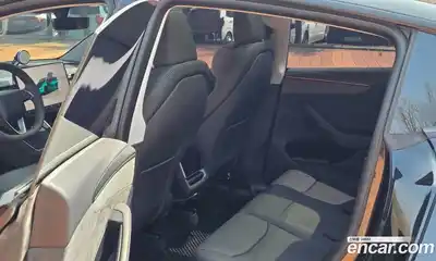 Tesla Model Y 2025 гидро в Москве № 1014337, миниатюра 12