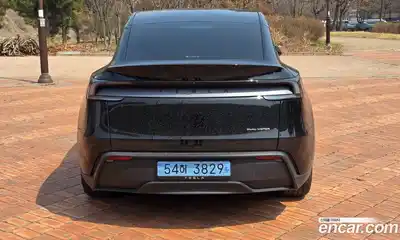 Tesla Model Y 2025 гидро в Москве № 1014337, миниатюра 4