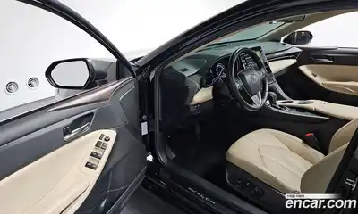 Toyota Avalon 2019 2.5 гидро в Москве № 1015220, миниатюра 9