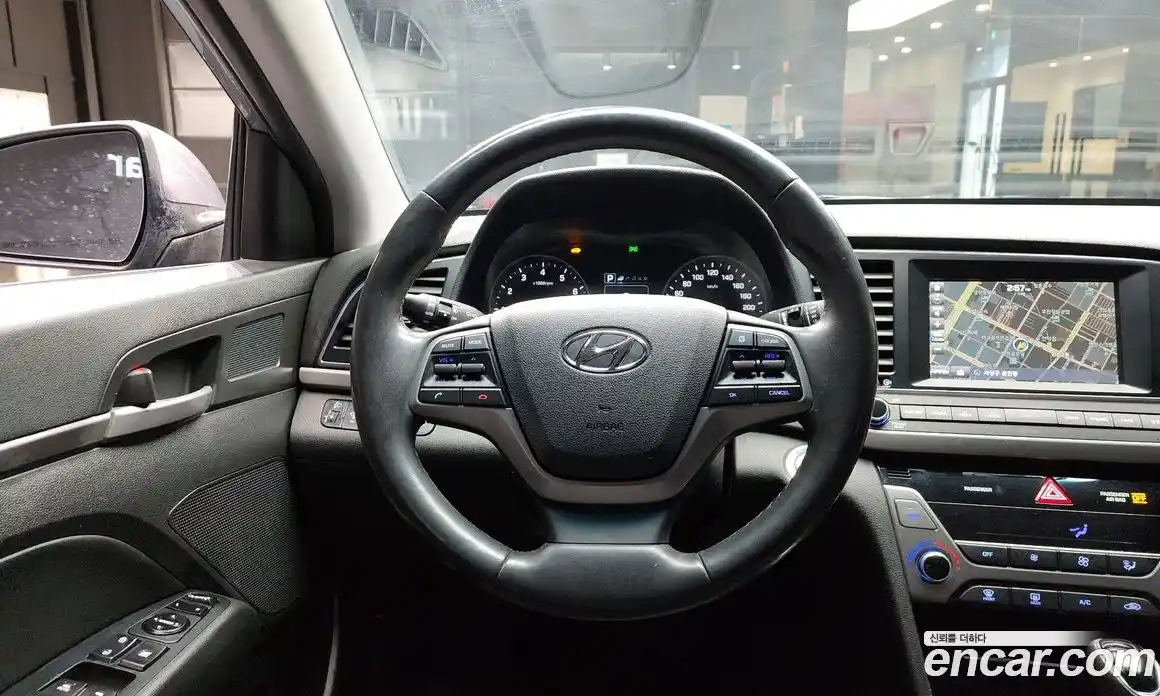 Hyundai Avante 2016 1.6 Автомат в Москве № 1065621, фото 14