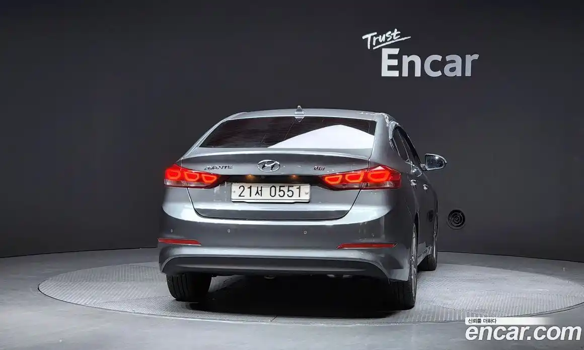 Hyundai Avante 2016 1.6 Автомат в Москве № 1065621, фото 4