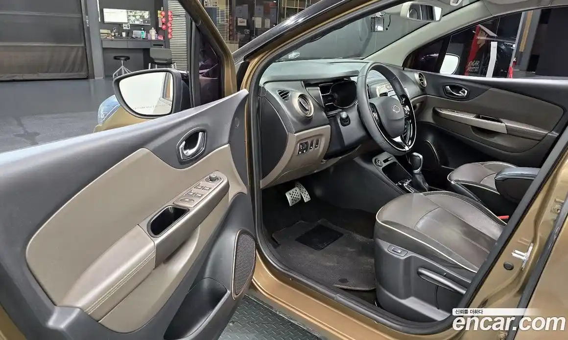 Renault QM3 2016 1.5 гидро в Москве № 107219, фото 11