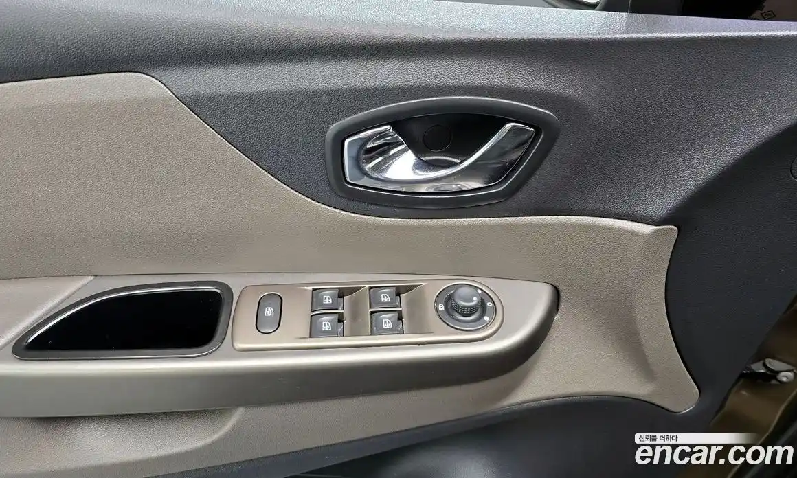 Renault QM3 2016 1.5 гидро в Москве № 107219, фото 17