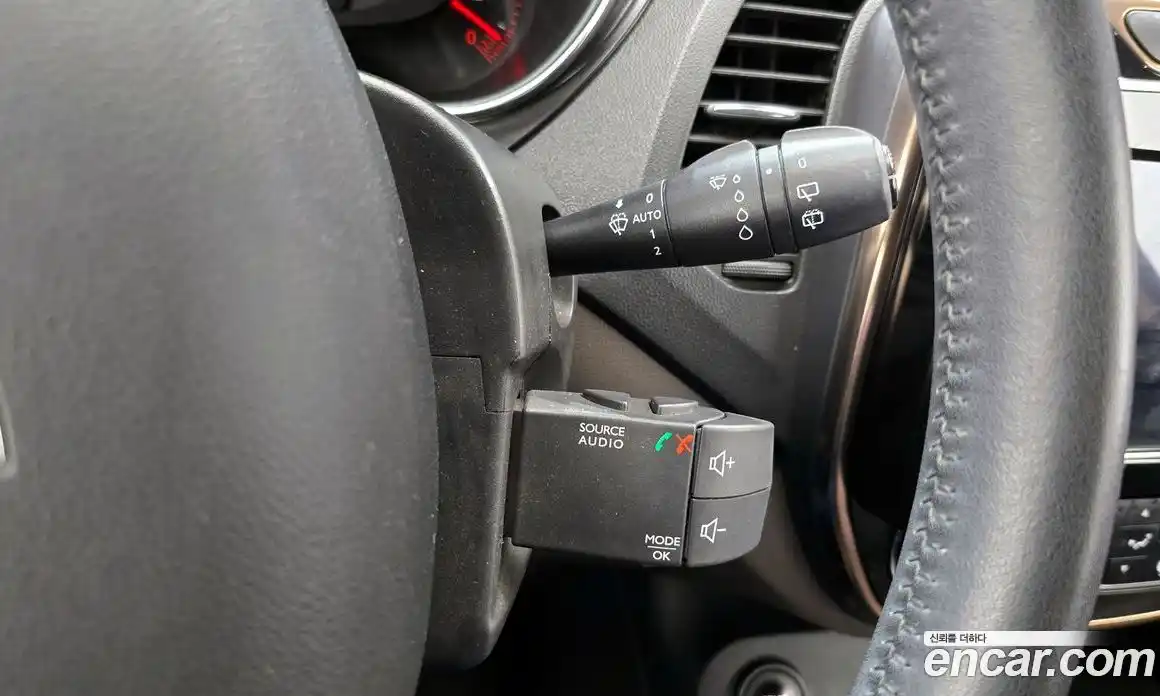 Renault QM3 2016 1.5 гидро в Москве № 107219, фото 18