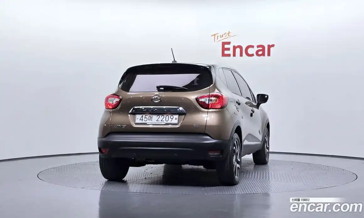 Renault QM3 2016 1.5 гидро в Москве № 107219, фото 4
