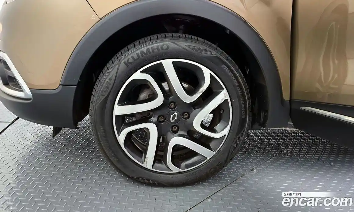 Renault QM3 2016 1.5 гидро в Москве № 107219, фото 5