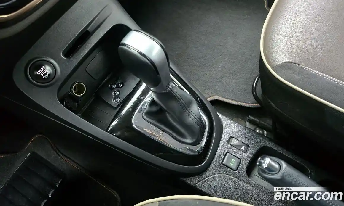 Renault QM3 2016 1.5 гидро в Москве № 107219, фото 9