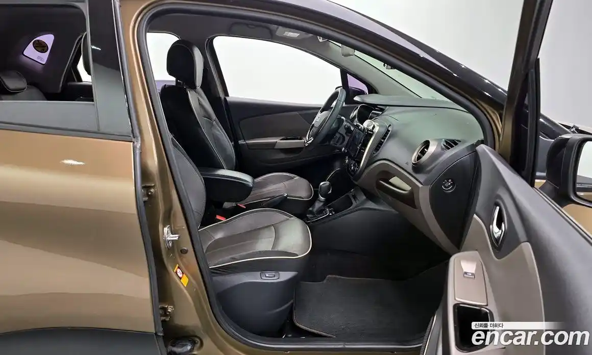Renault QM3 2016 1.5 гидро в Москве № 107219, фото 10
