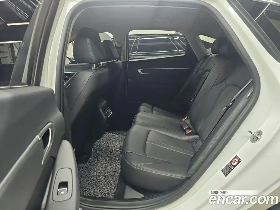 Hyundai Sonata 2020 2.0 Автомат в Москве № 1077966, фото 15