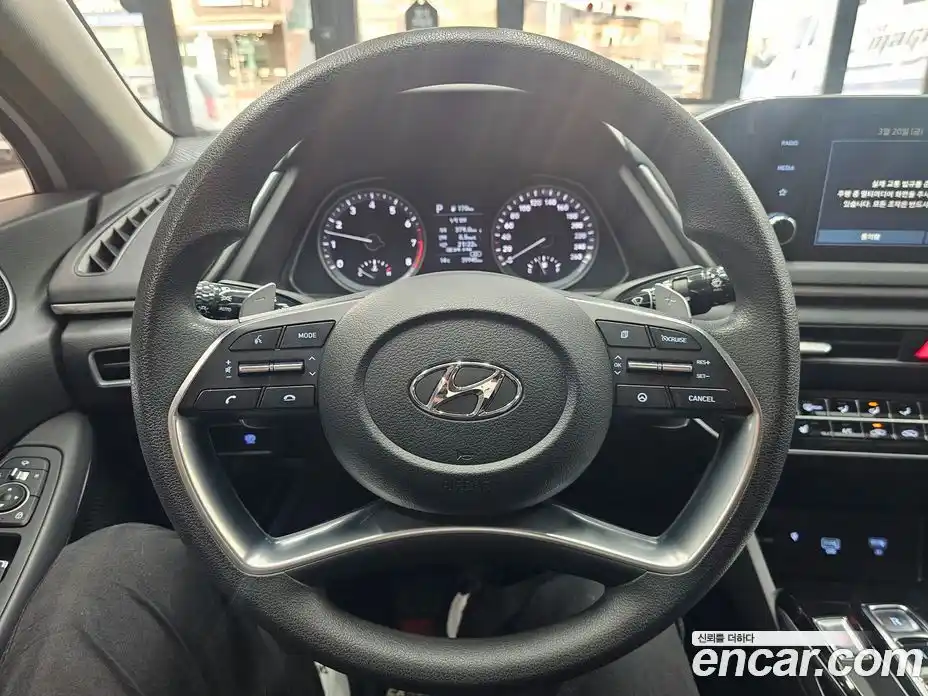 Hyundai Sonata 2020 2.0 Автомат в Москве № 1077966, фото 10