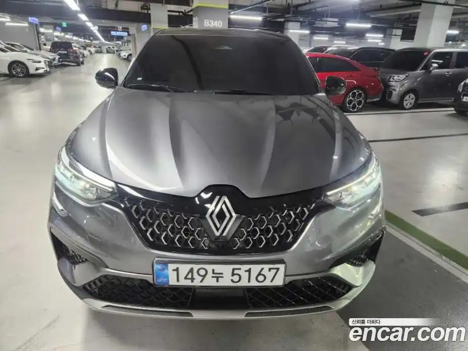 Renault Arkana 2025 1.6 Автомат в Москве № 1081549, фото 1
