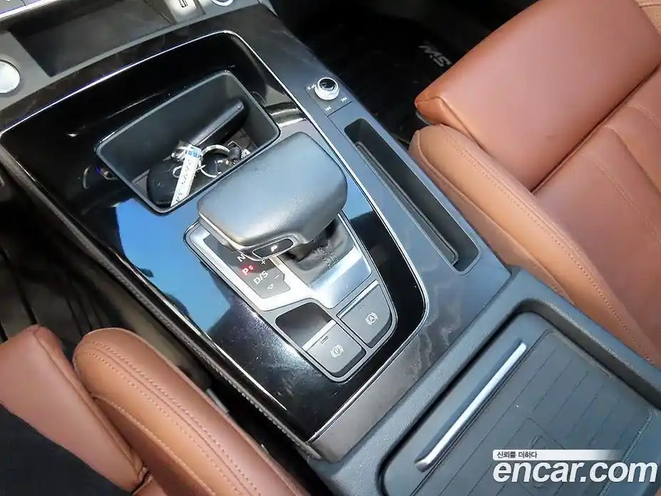 Audi Q5 2023 2.0 Автомат в Москве № 1084644, фото 10