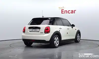 Mini Cooper 2016 1.5 гидро в Москве № 135911, миниатюра 2