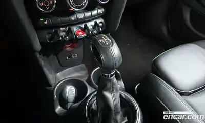 Mini Cooper 2016 1.5 гидро в Москве № 135911, миниатюра 9