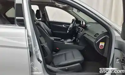 Mercedes-Benz C-Class 2010 2.5 гидро в Москве № 140089, миниатюра 11