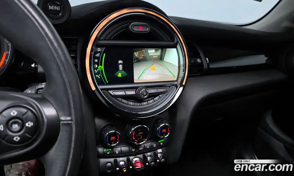 Mini Cooper 2019 1.5 гидро в Москве № 153676, фото 15