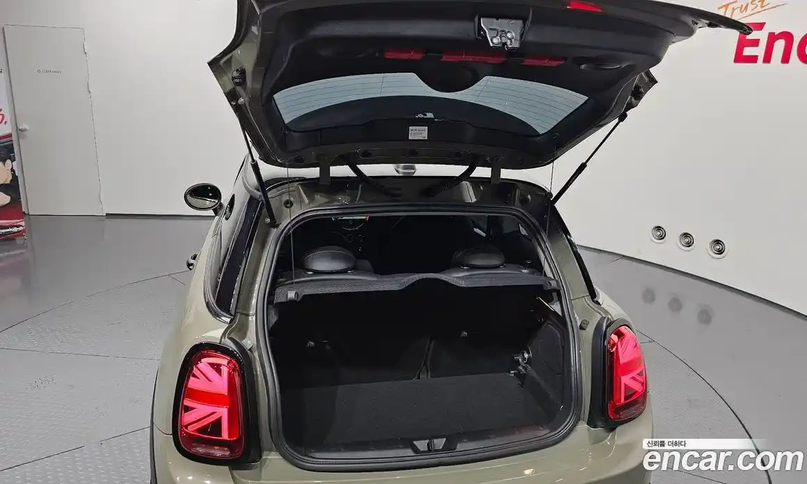 Mini Cooper 2019 1.5 гидро в Москве № 153676, фото 20