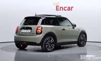 Mini Cooper 2019 1.5 гидро в Москве № 153676, миниатюра 2
