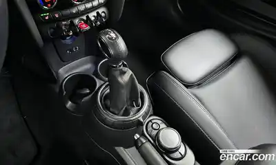 Mini Cooper 2016 1.5 гидро в Москве № 153997, миниатюра 9