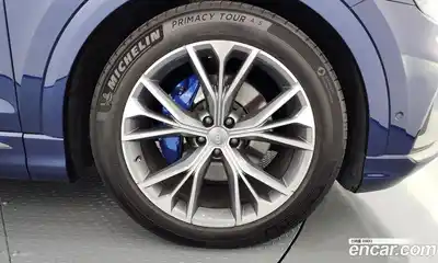 Audi Q8 2020 3.0 гидро в Москве № 163429, миниатюра 5