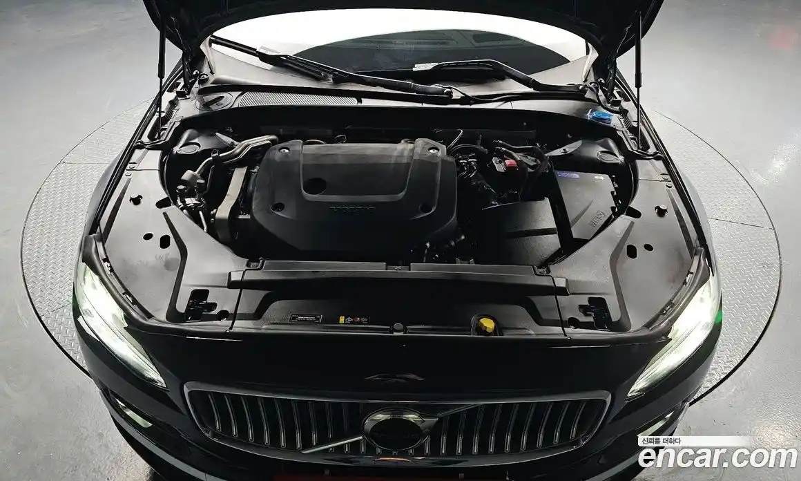 Volvo S90 2023 2.0 гидро в Москве № 164465, фото 6