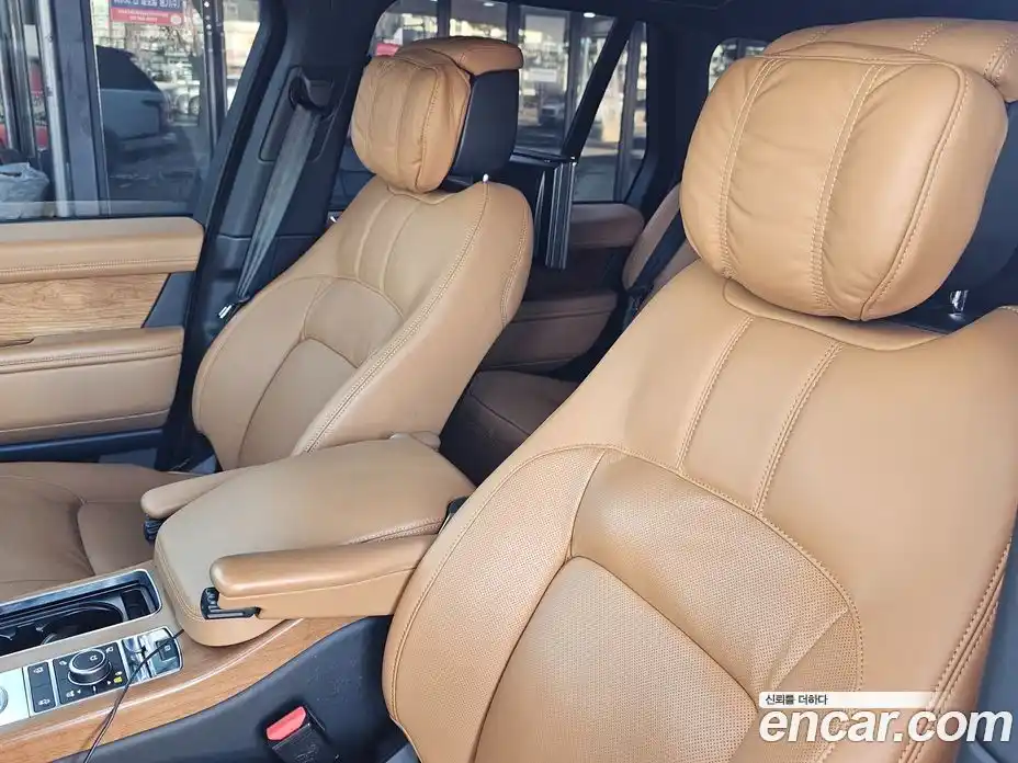 Land Rover Range-Rover 2018 4.4 гидро в Москве № 166808, фото 12