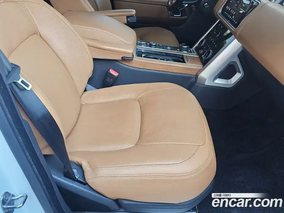 Land Rover Range-Rover 2018 4.4 гидро в Москве № 166808, фото 14