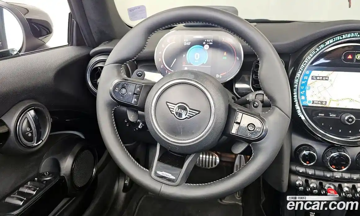 Mini Cooper Convertible 2021 2.0 гидро в Москве № 167312, фото 13