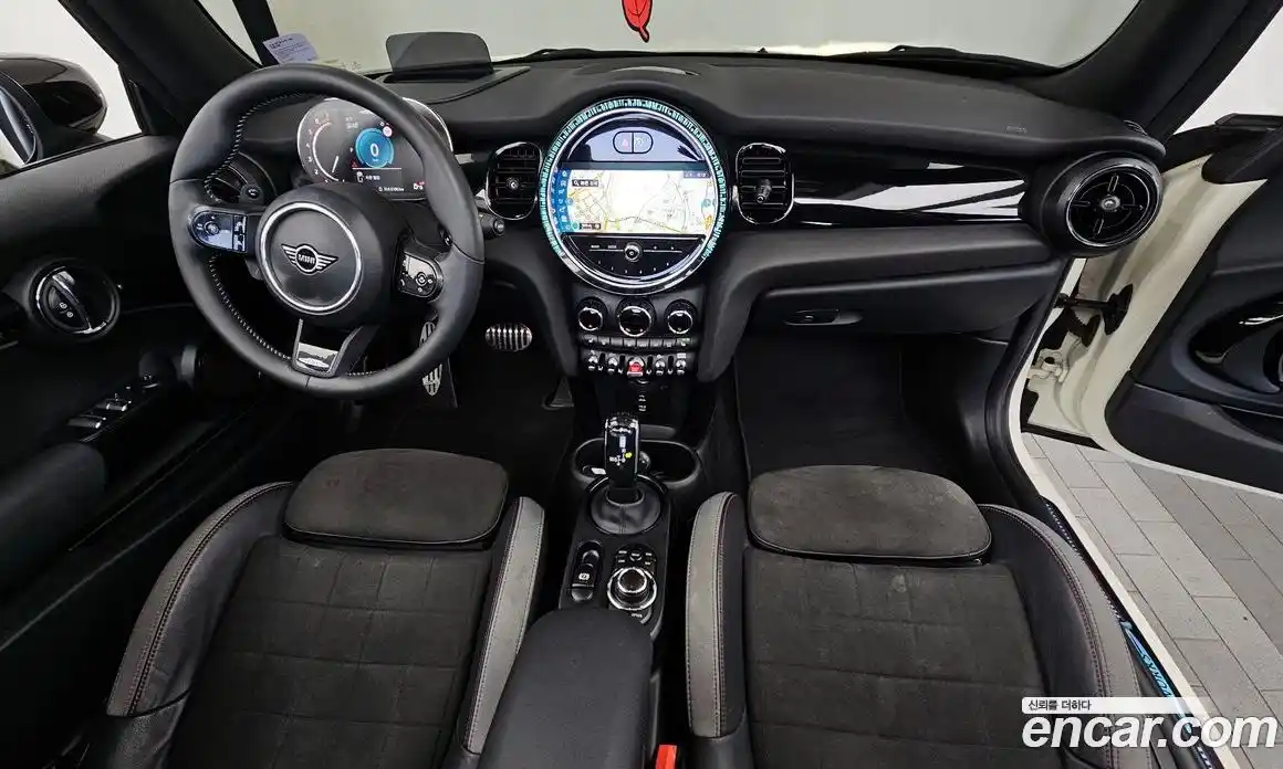 Mini Cooper Convertible 2021 2.0 гидро в Москве № 167312, фото 7