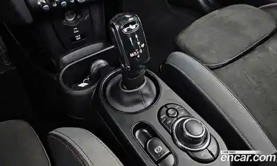 Mini Cooper Convertible 2021 2.0 гидро в Москве № 167312, миниатюра 9