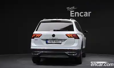 Volkswagen Tiguan 2023 2.0 гидро в Москве № 168553, миниатюра 4