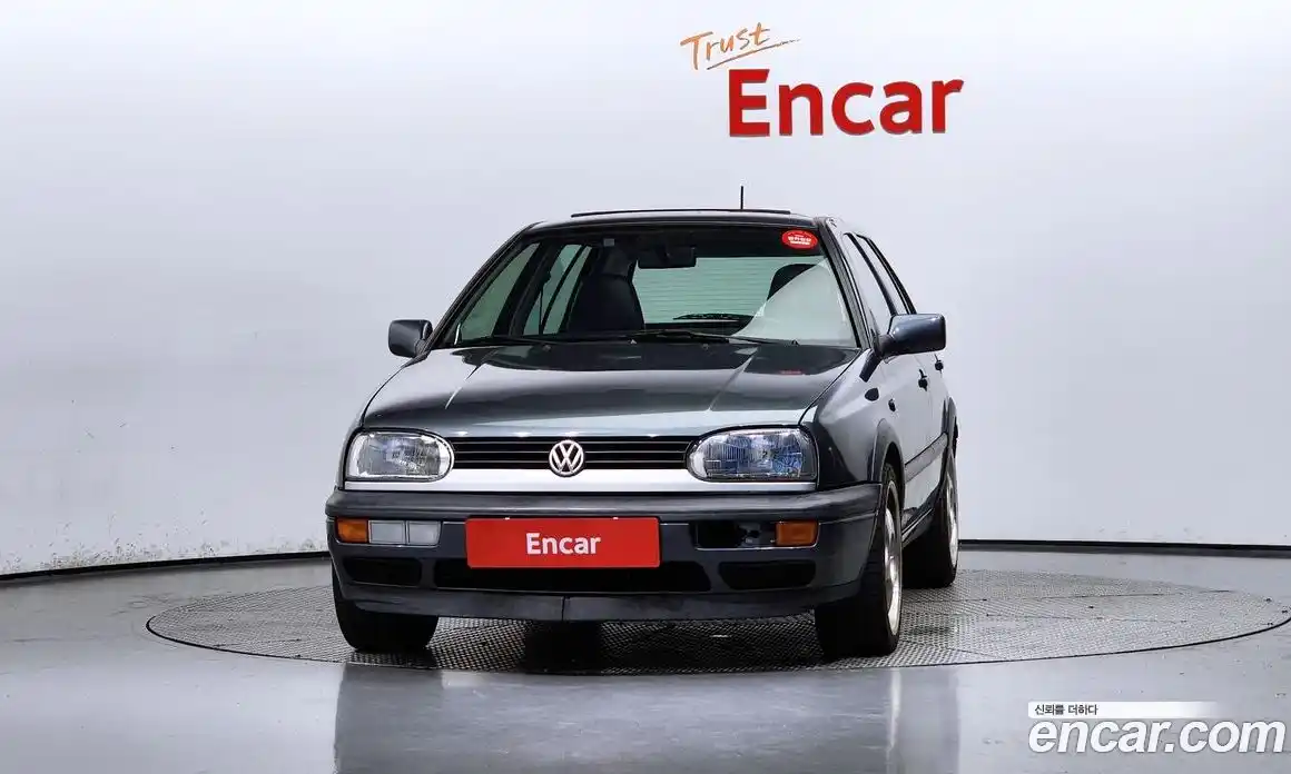 Volkswagen Golf 1996 1.8 гидро в Москве № 168983, фото 3
