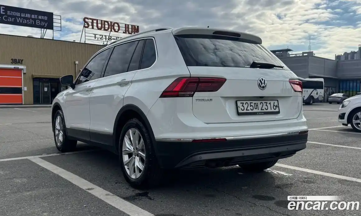 Volkswagen Tiguan 2020 2.0 гидро в Москве № 169204, фото 5