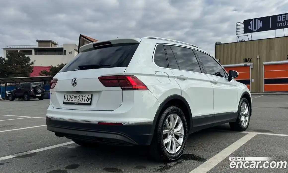 Volkswagen Tiguan 2020 2.0 гидро в Москве № 169204, фото 7