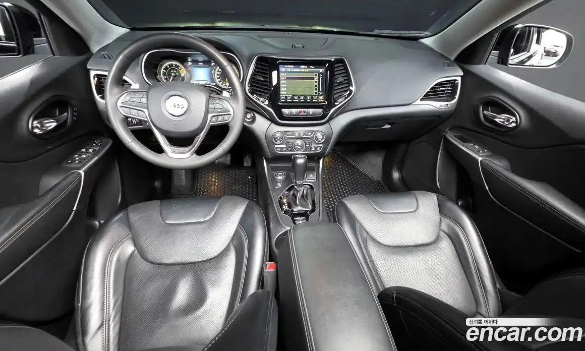 Jeep Cherokee 2022 2.4 гидро в Москве № 169709, фото 15